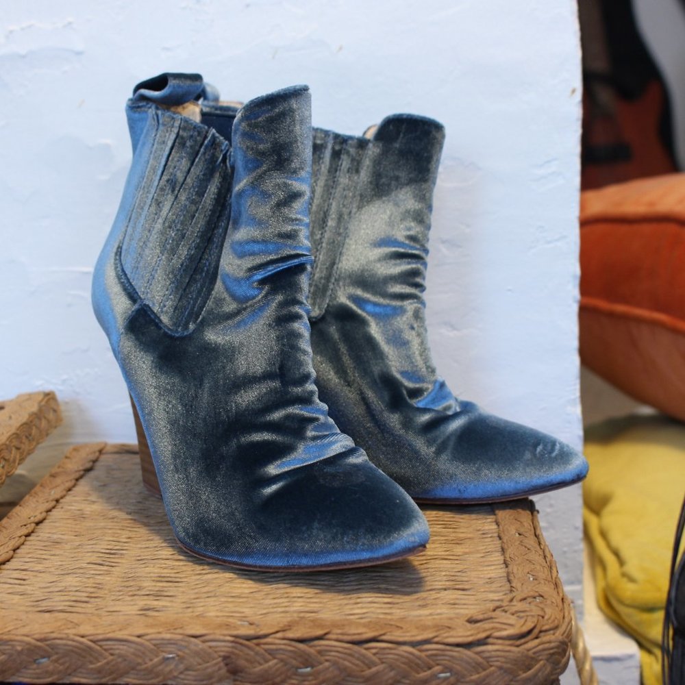 Blue velvet boots